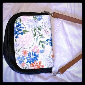 NWOT Thirty-one Floral Handbag